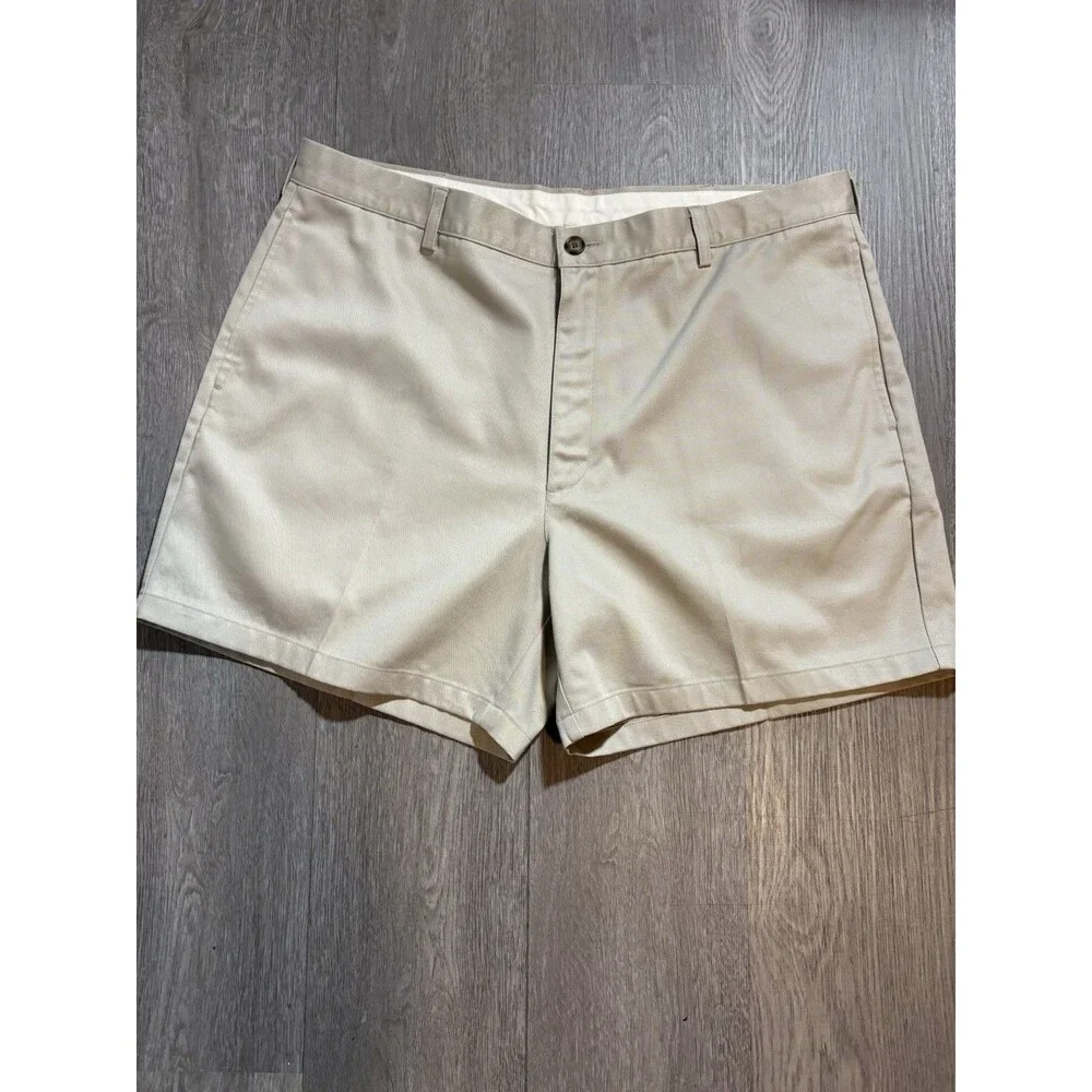 L.L. Bean Comfort Waist Khaki Chino Shorts Mens 40 Beige Casual Golf Rugged EUC